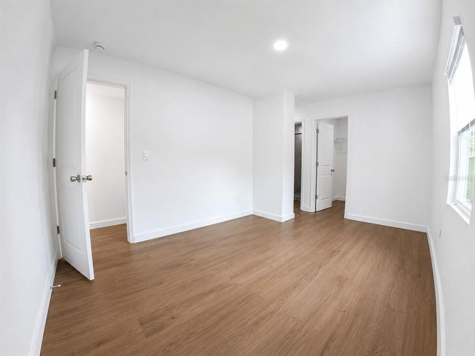 На продажу: $345,000 (3 спален, 2 ванн, 1104 Квадратных фут)