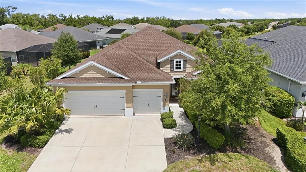 For Sale: $605,000 (4 beds, 3 baths, 2864 Square Feet)