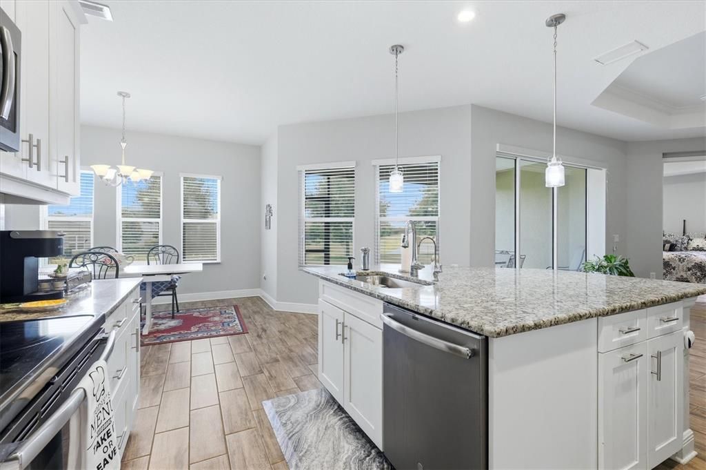 For Sale: $605,000 (4 beds, 3 baths, 2864 Square Feet)