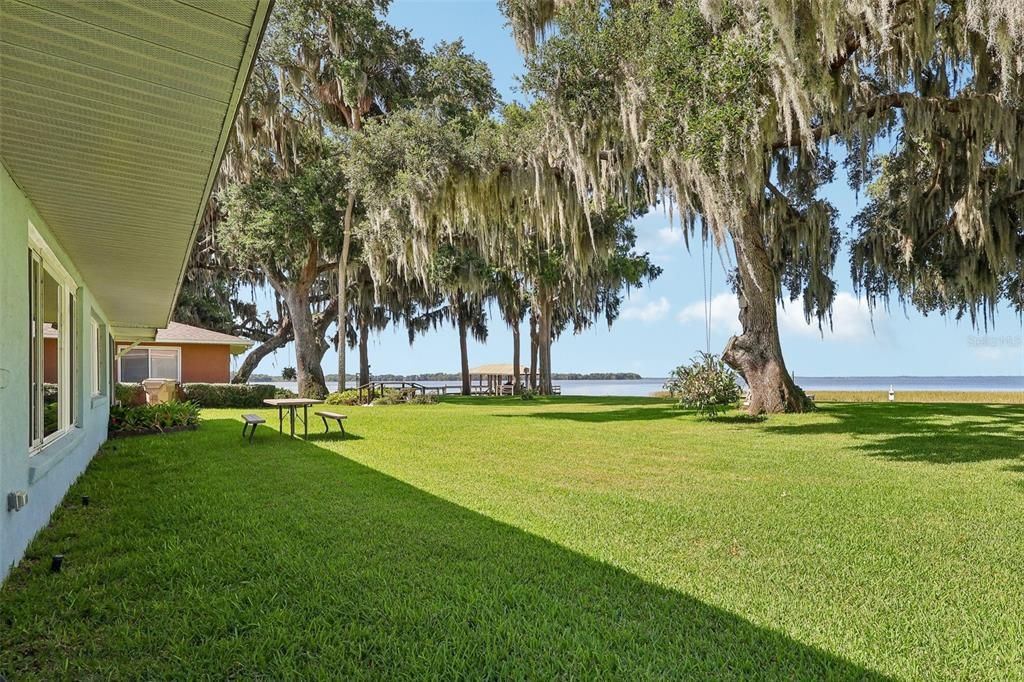 For Sale: $629,000 (3 beds, 2 baths, 1663 Square Feet)