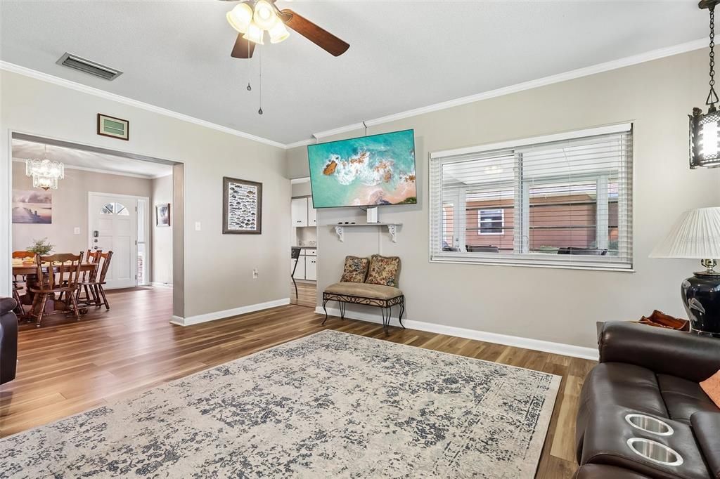For Sale: $629,000 (3 beds, 2 baths, 1663 Square Feet)