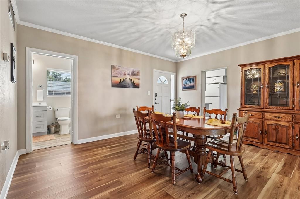 For Sale: $629,000 (3 beds, 2 baths, 1663 Square Feet)