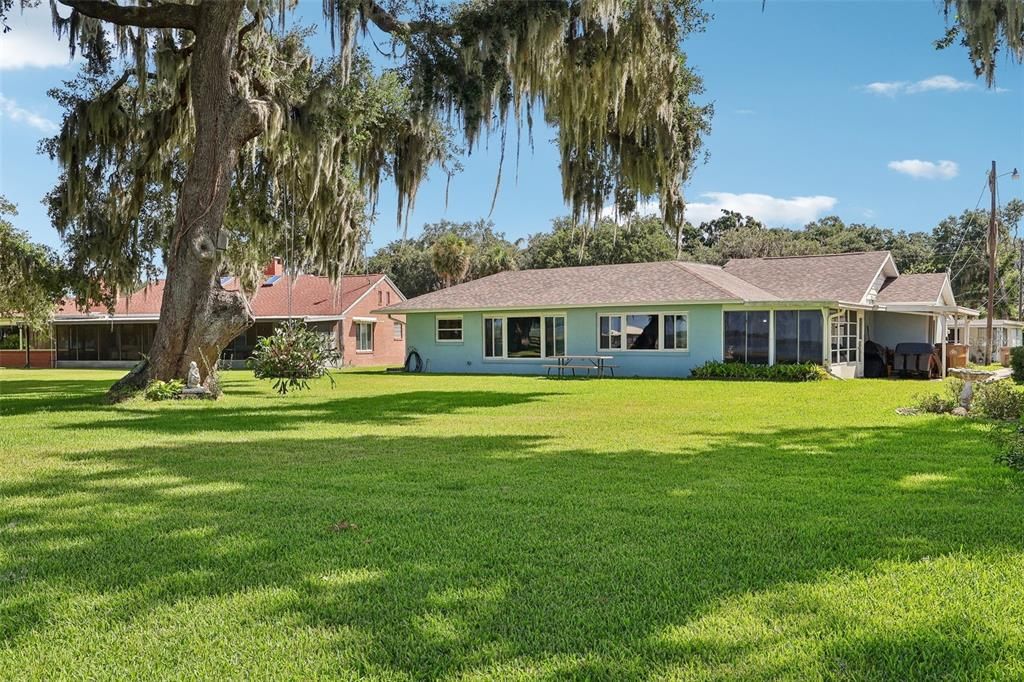 For Sale: $629,000 (3 beds, 2 baths, 1663 Square Feet)