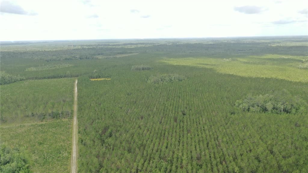 待售: $4,999,999 (1,640.25 acres)