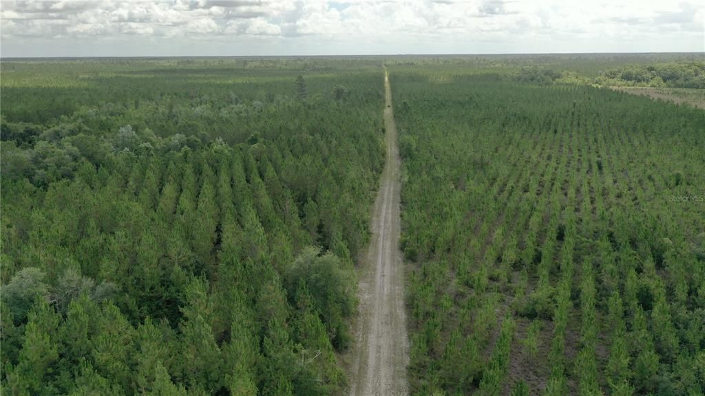 待售: $4,999,999 (1,640.25 acres)
