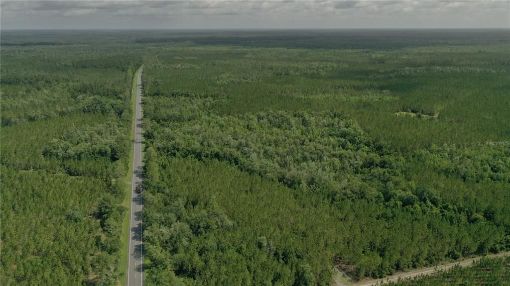 待售: $4,999,999 (1,640.25 acres)