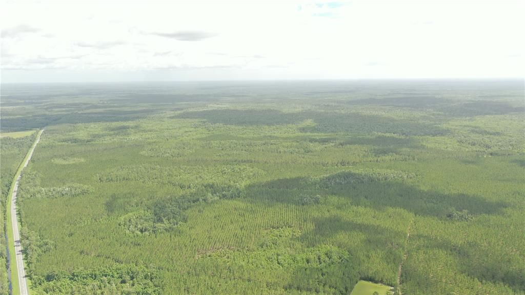 待售: $4,999,999 (1,640.25 acres)