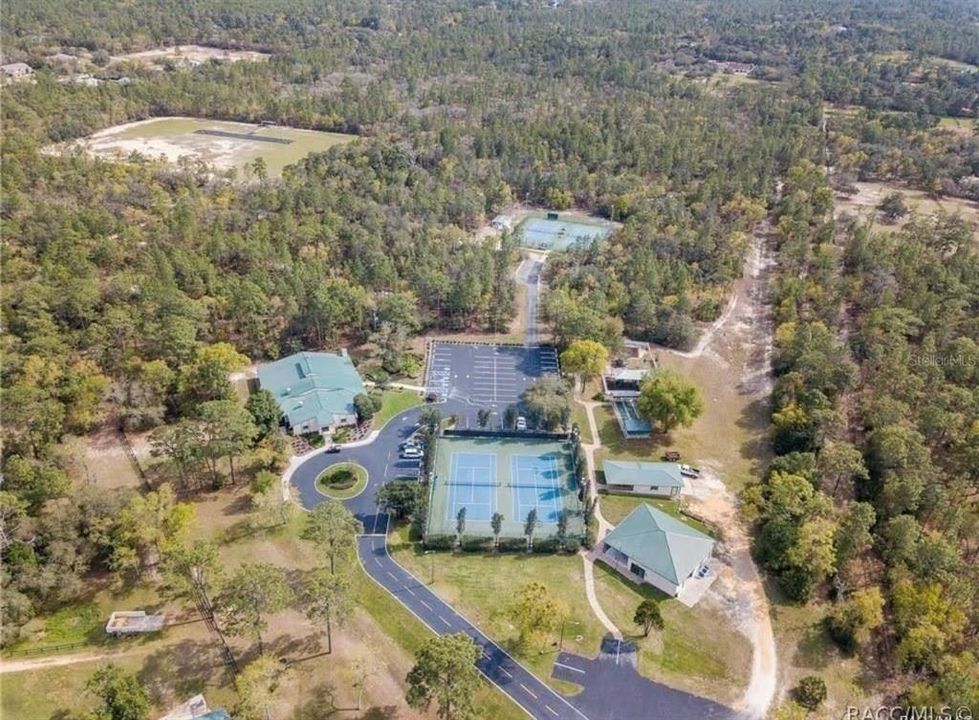 待售: $209,900 (5.70 acres)