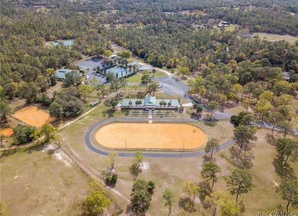 待售: $209,900 (5.70 acres)