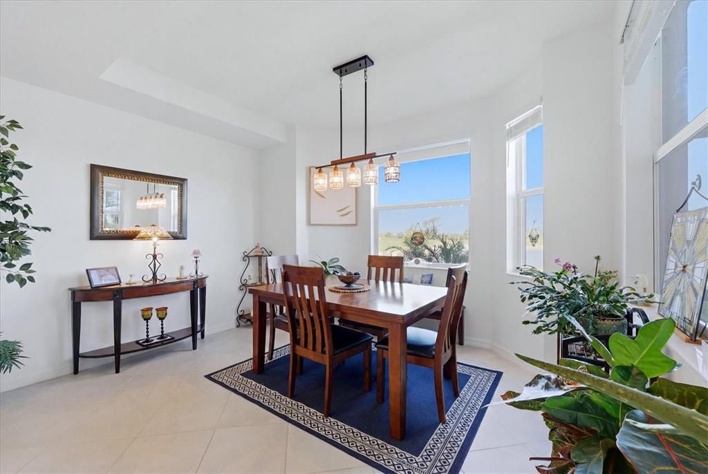 For Sale: $285,000 (2 beds, 2 baths, 1149 Square Feet)