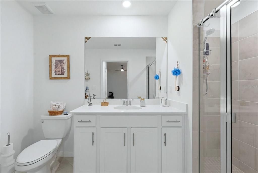 For Sale: $285,000 (2 beds, 2 baths, 1149 Square Feet)