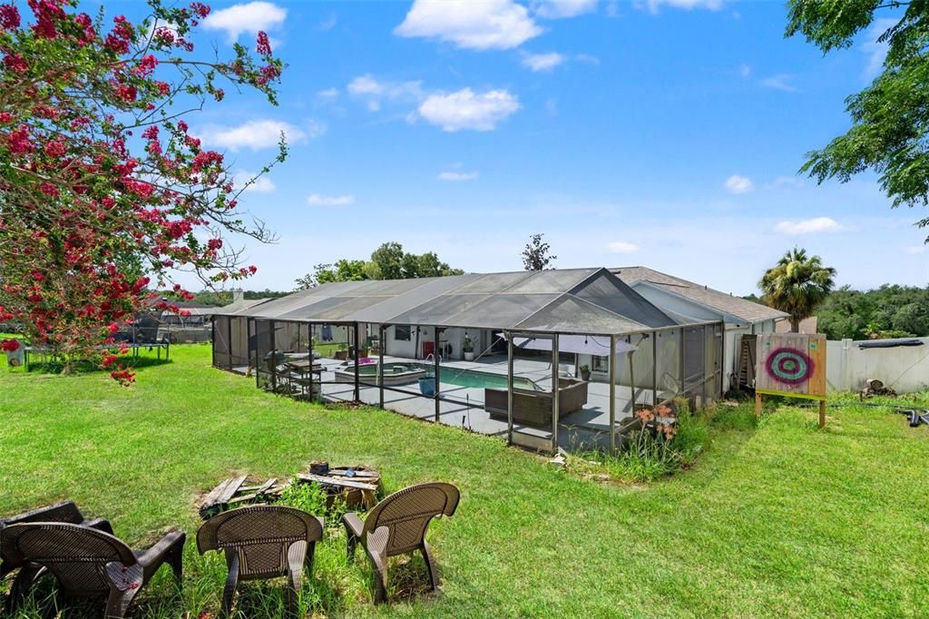 For Sale: $399,900 (4 beds, 2 baths, 2328 Square Feet)