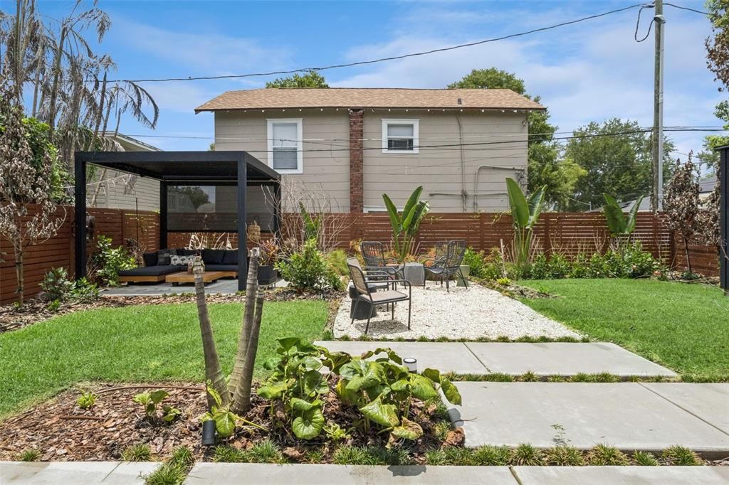 На продажу: $729,900 (3 спален, 2 ванн, 2446 Квадратных фут)