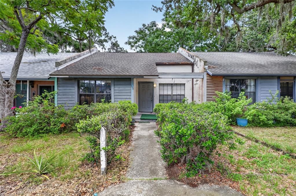 For Sale: $399,000 (2 beds, 2 baths, 980 Square Feet)