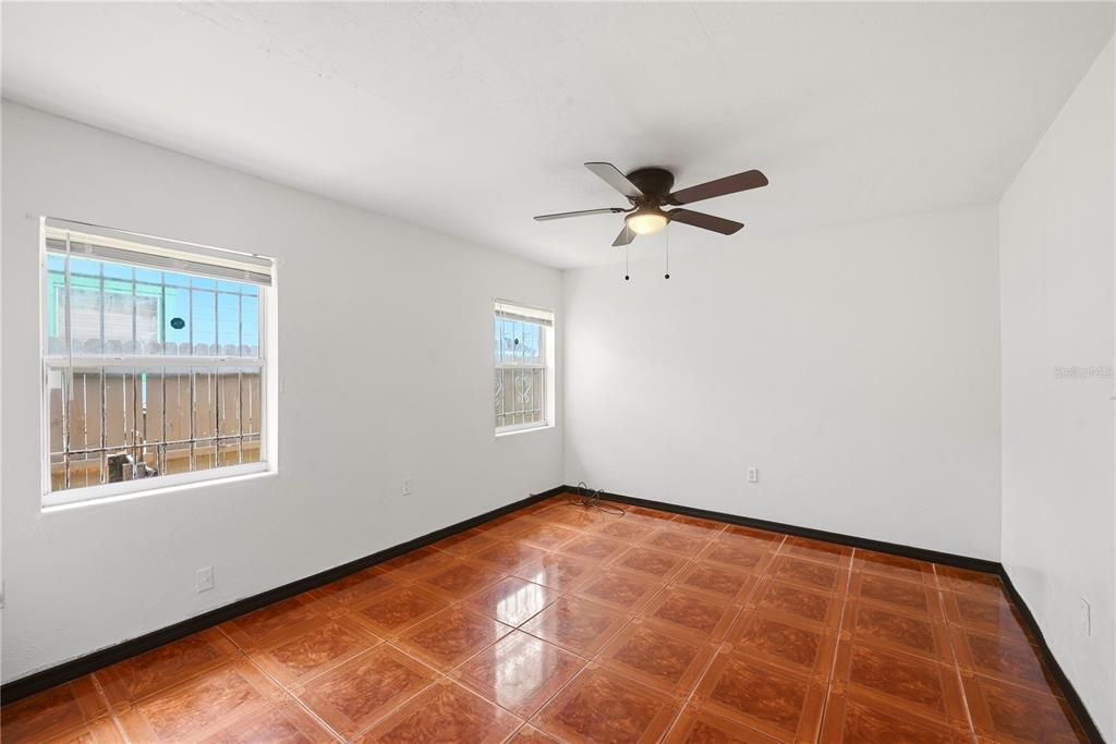 В аренду: $1,700 (3 спален, 2 ванн, 1195 Квадратных фут)