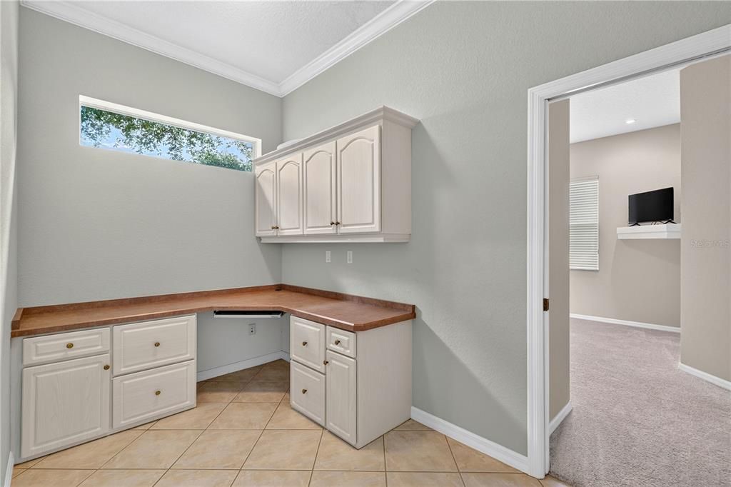 En Venta: $585,000 (3 camas, 2 baños, 2621 Pies cuadrados)