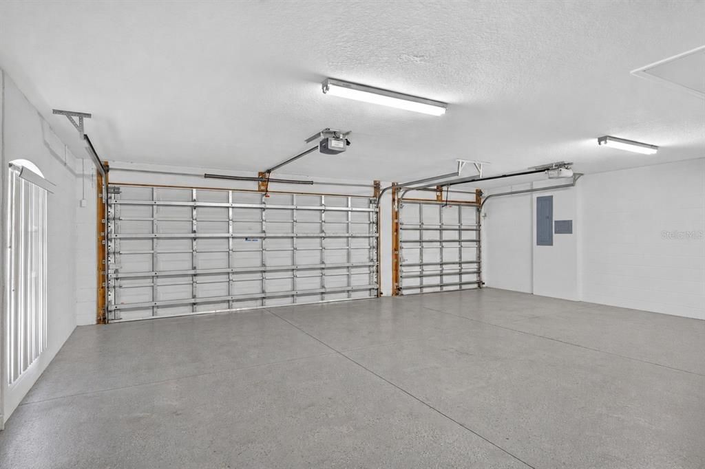 En Venta: $585,000 (3 camas, 2 baños, 2621 Pies cuadrados)
