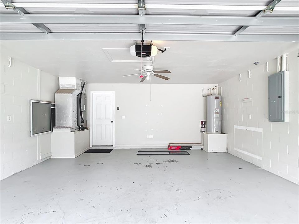For Sale: $229,000 (3 beds, 2 baths, 1232 Square Feet)