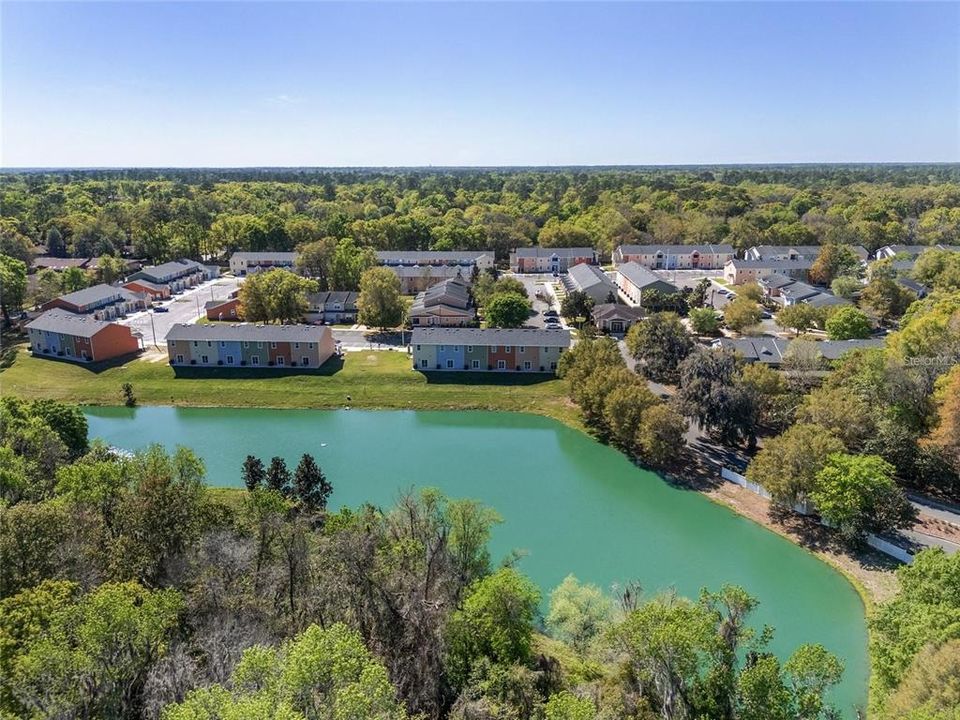 На продажу: $224,900 (2 спален, 2 ванн, 973 Квадратных фут)