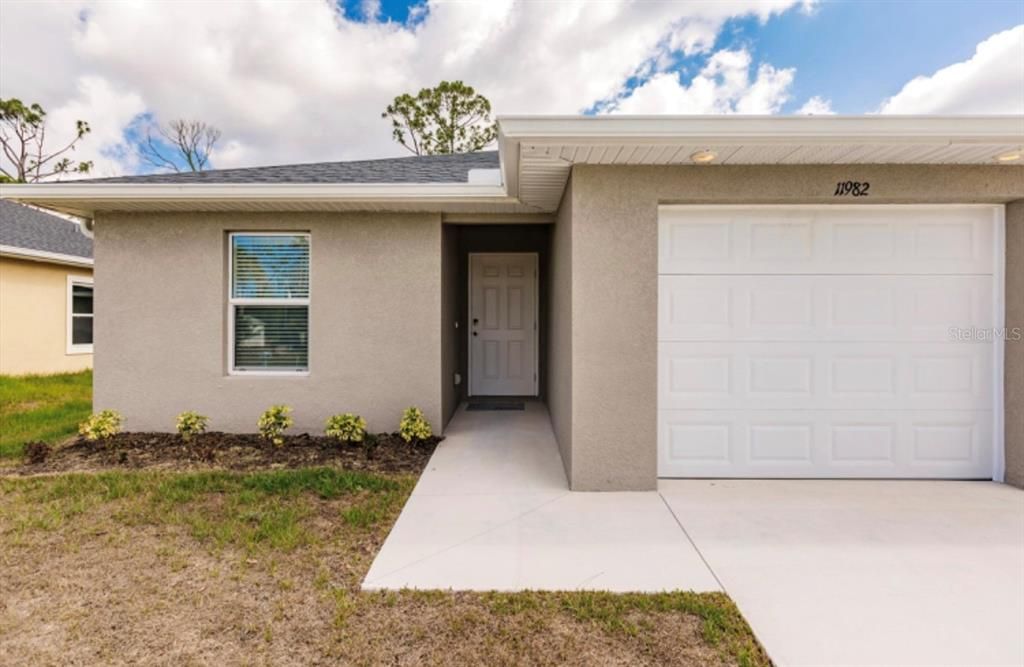 For Sale: $540,000 (6 beds, 0 baths, 2752 Square Feet)