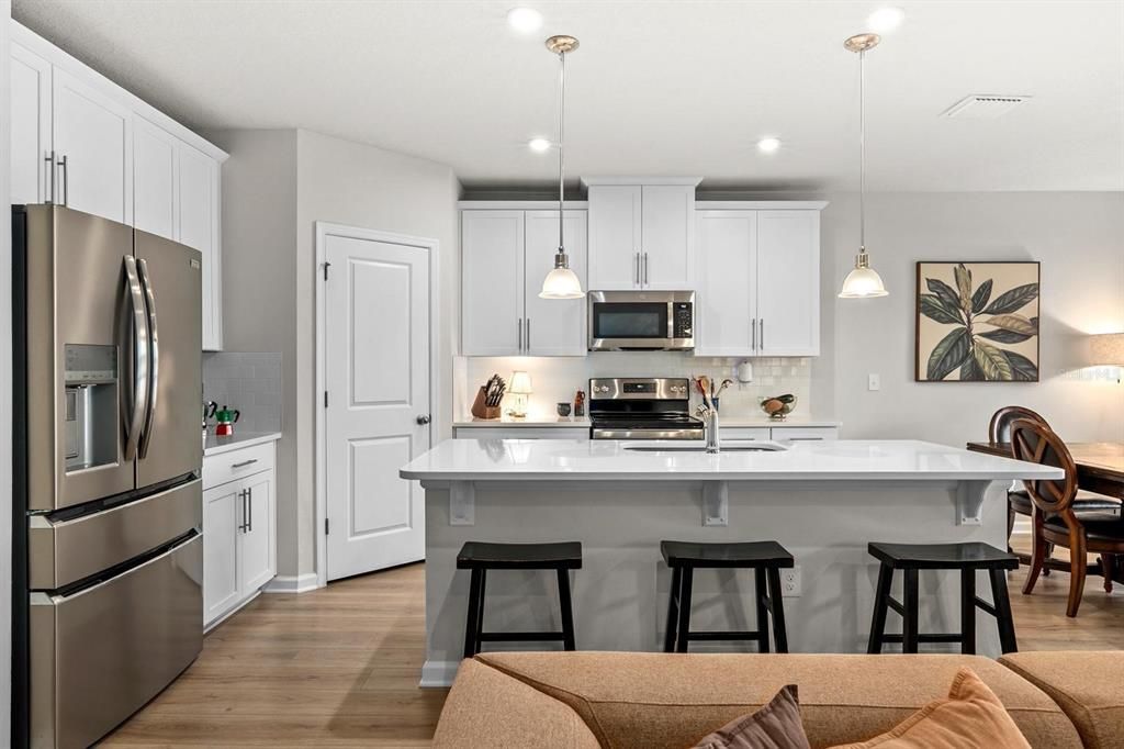 En Venta: $354,990 (3 camas, 2 baños, 1808 Pies cuadrados)