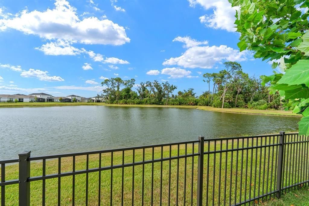 En Venta: $354,990 (3 camas, 2 baños, 1808 Pies cuadrados)