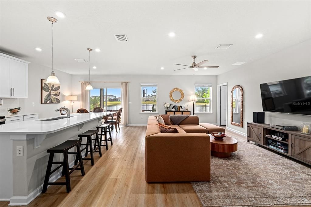 En Venta: $354,990 (3 camas, 2 baños, 1808 Pies cuadrados)