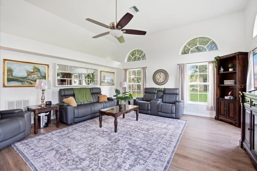 For Sale: $674,900 (4 beds, 3 baths, 2858 Square Feet)