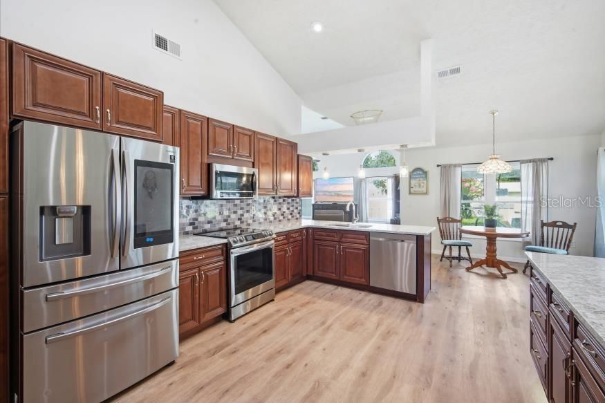 For Sale: $674,900 (4 beds, 3 baths, 2858 Square Feet)
