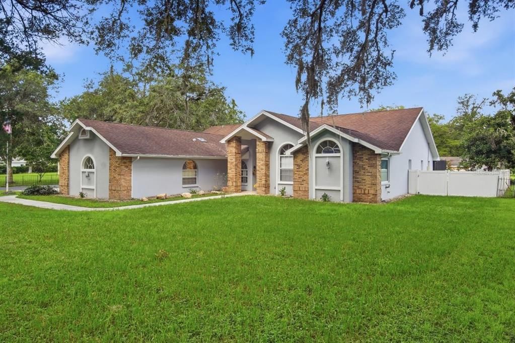 For Sale: $674,900 (4 beds, 3 baths, 2858 Square Feet)