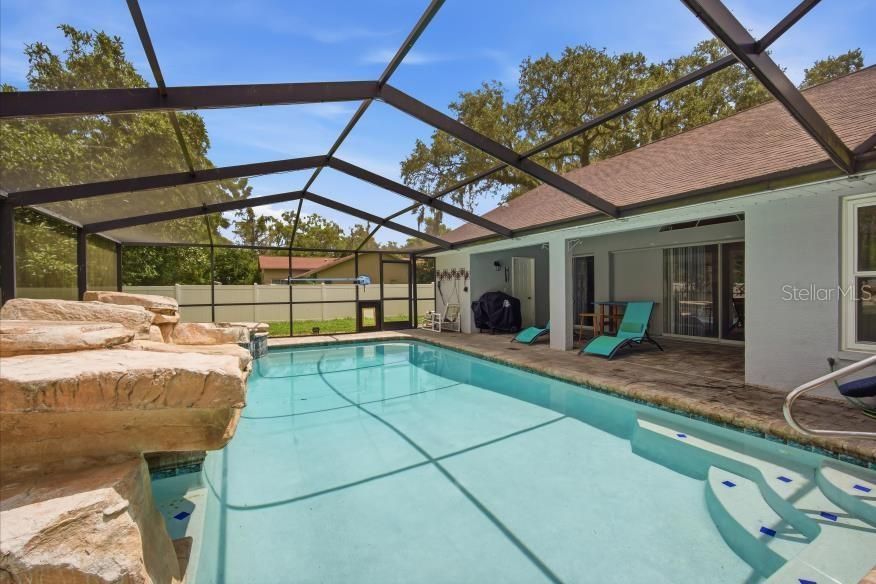 For Sale: $674,900 (4 beds, 3 baths, 2858 Square Feet)