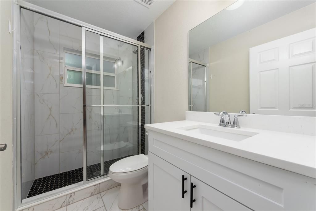 В аренду: $1,900 (3 спален, 2 ванн, 1108 Квадратных фут)