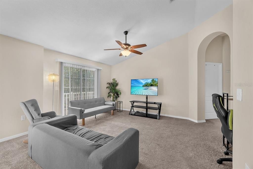 For Rent: $2,250 (2 beds, 2 baths, 1264 Square Feet)