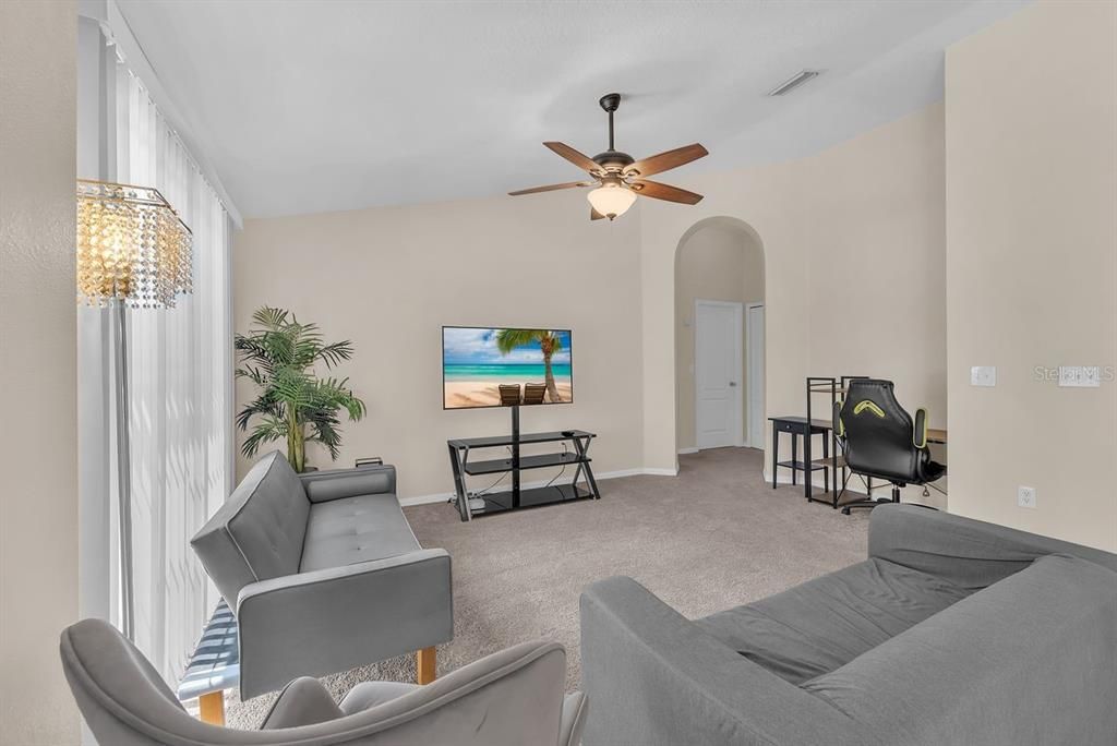 For Rent: $2,250 (2 beds, 2 baths, 1264 Square Feet)