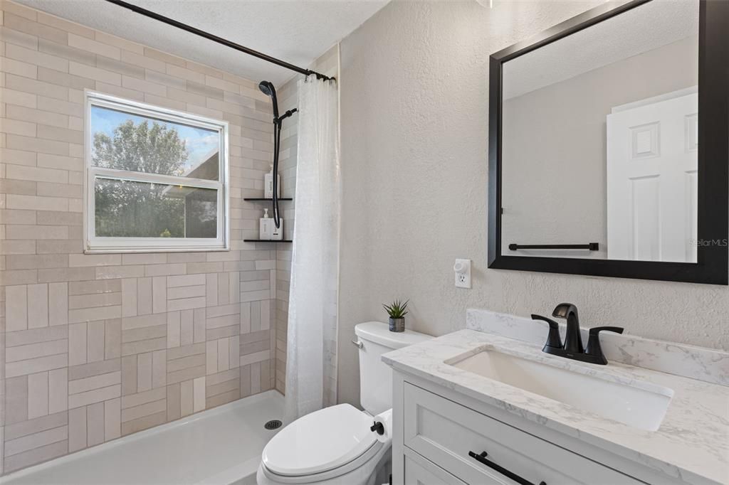 For Sale: $374,000 (3 beds, 2 baths, 1152 Square Feet)