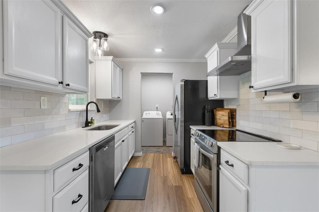 For Sale: $374,000 (3 beds, 2 baths, 1152 Square Feet)