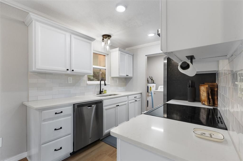 For Sale: $374,000 (3 beds, 2 baths, 1152 Square Feet)