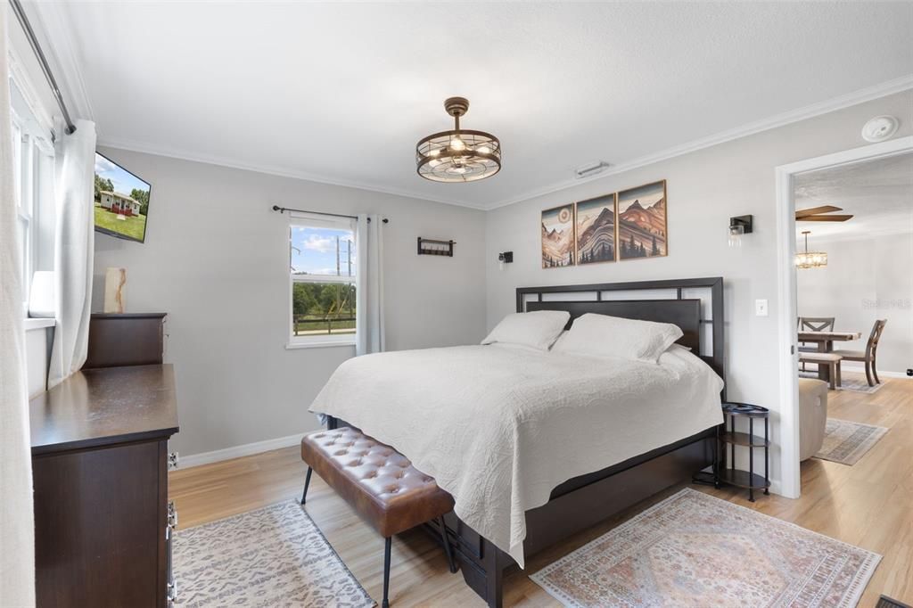 For Sale: $374,000 (3 beds, 2 baths, 1152 Square Feet)