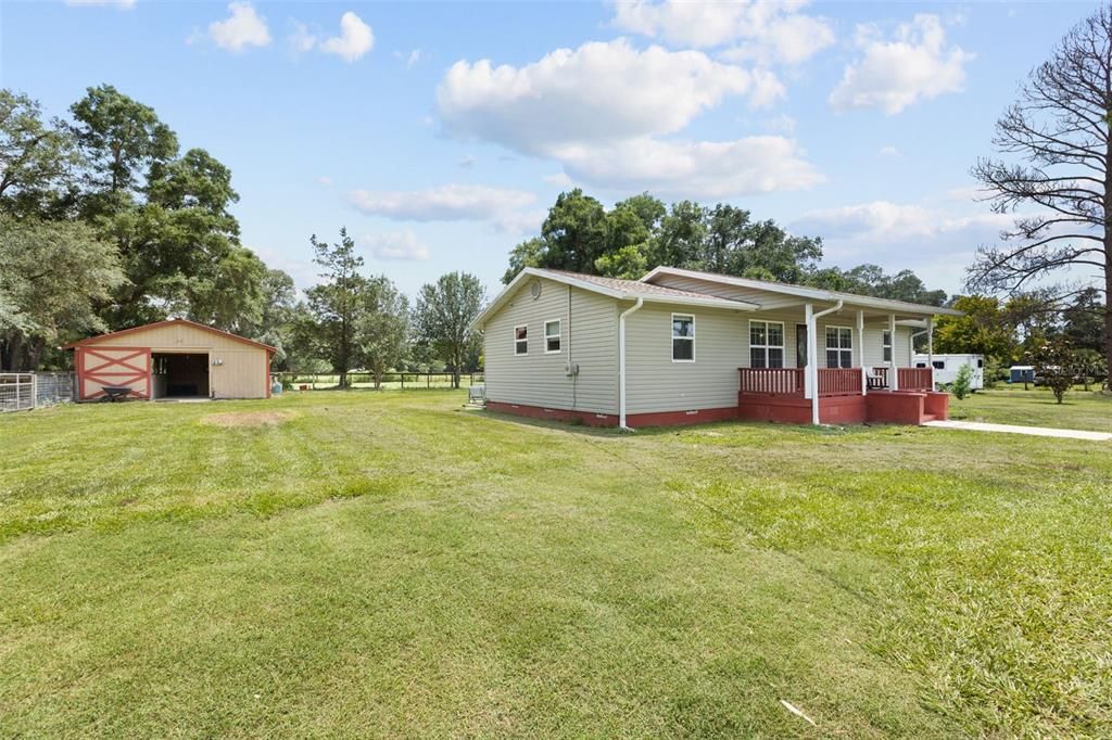 For Sale: $374,000 (3 beds, 2 baths, 1152 Square Feet)