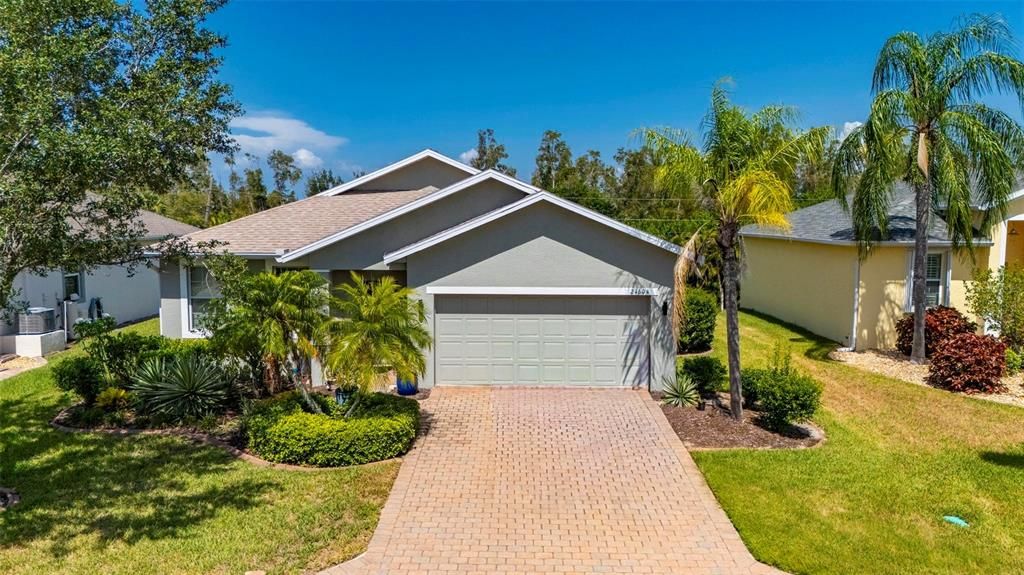 На продажу: $249,995 (3 спален, 2 ванн, 1780 Квадратных фут)