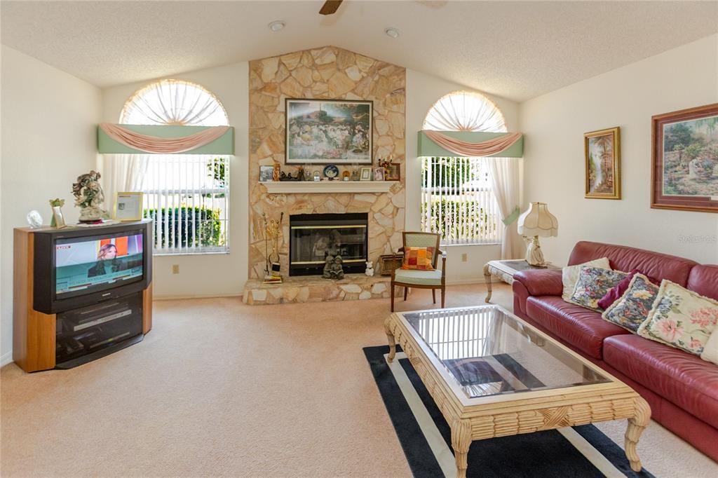 For Sale: $375,000 (3 beds, 2 baths, 2012 Square Feet)