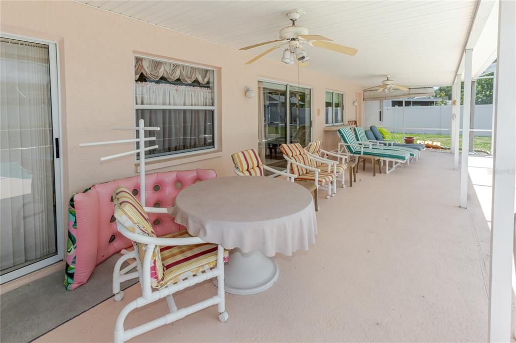For Sale: $375,000 (3 beds, 2 baths, 2012 Square Feet)