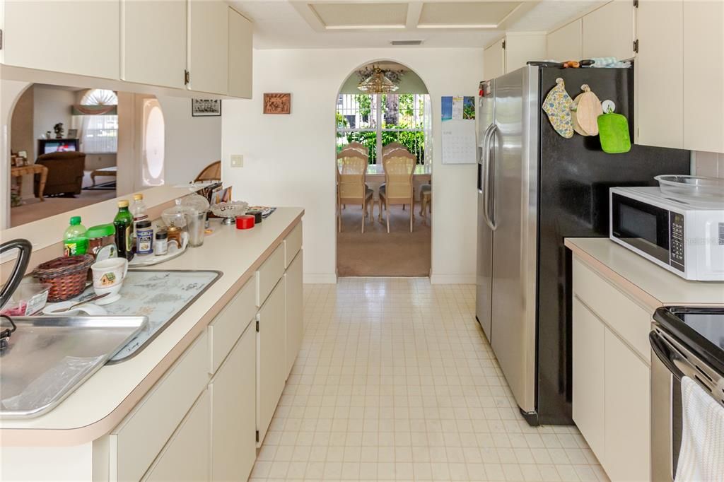 For Sale: $375,000 (3 beds, 2 baths, 2012 Square Feet)