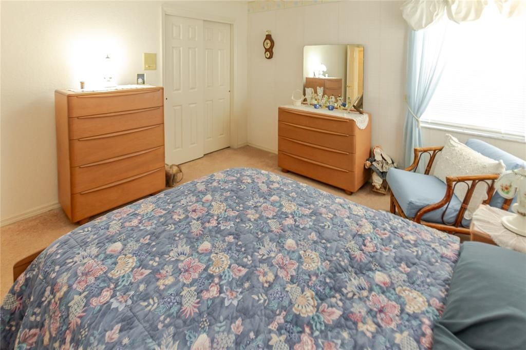 For Sale: $375,000 (3 beds, 2 baths, 2012 Square Feet)