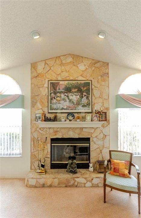 For Sale: $375,000 (3 beds, 2 baths, 2012 Square Feet)