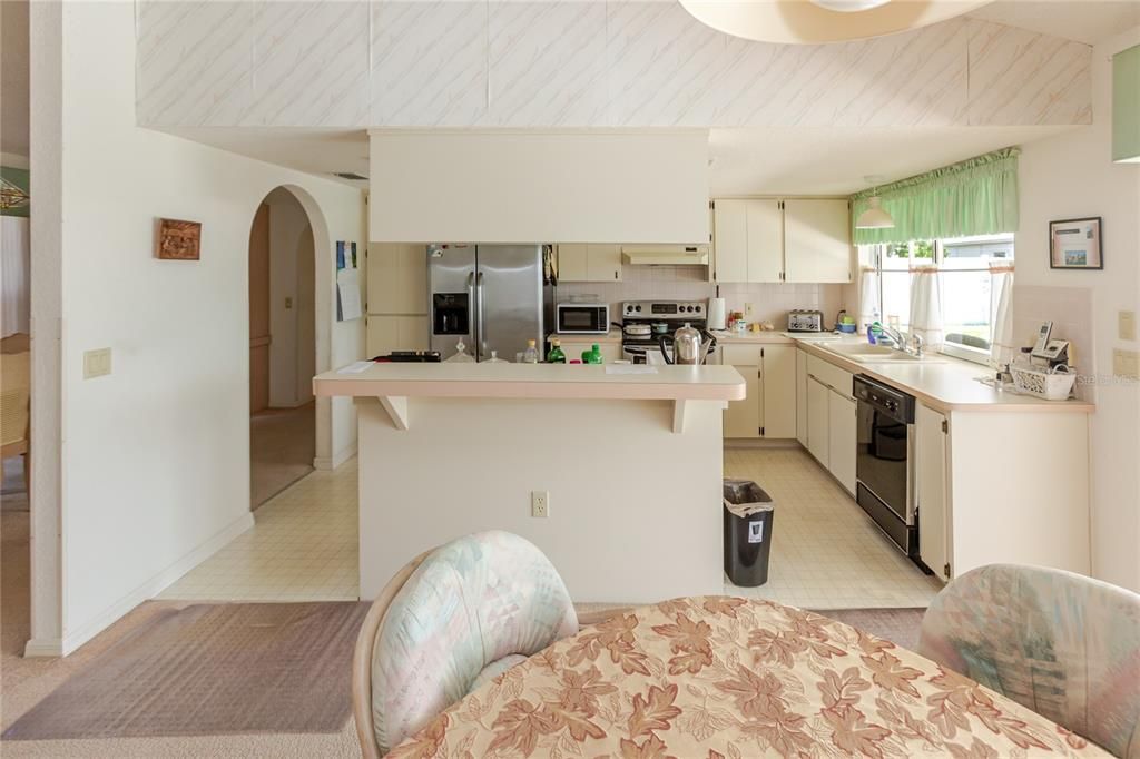 For Sale: $375,000 (3 beds, 2 baths, 2012 Square Feet)