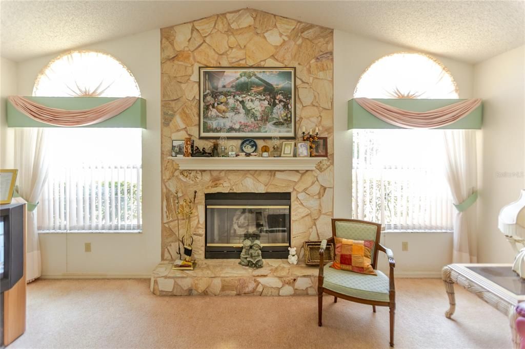 For Sale: $375,000 (3 beds, 2 baths, 2012 Square Feet)