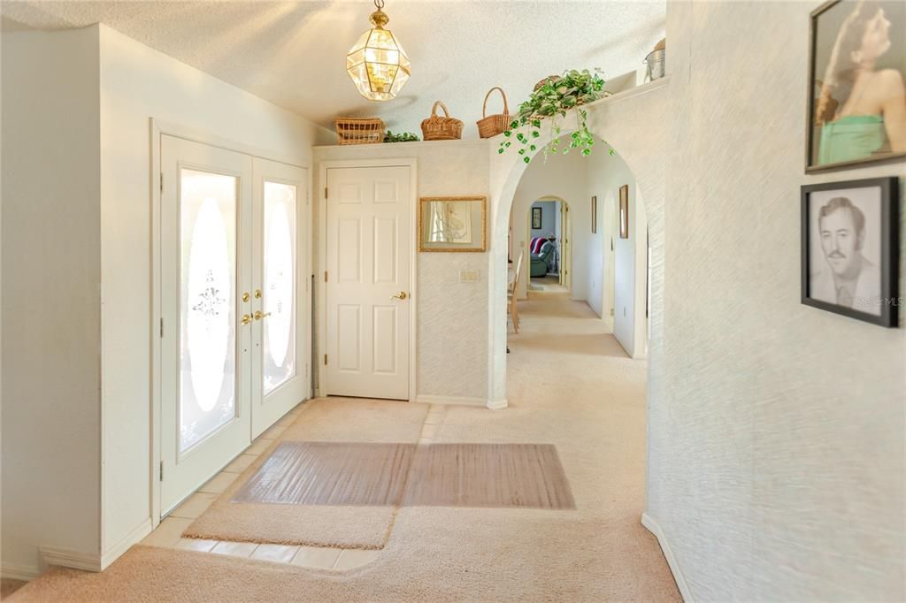For Sale: $375,000 (3 beds, 2 baths, 2012 Square Feet)