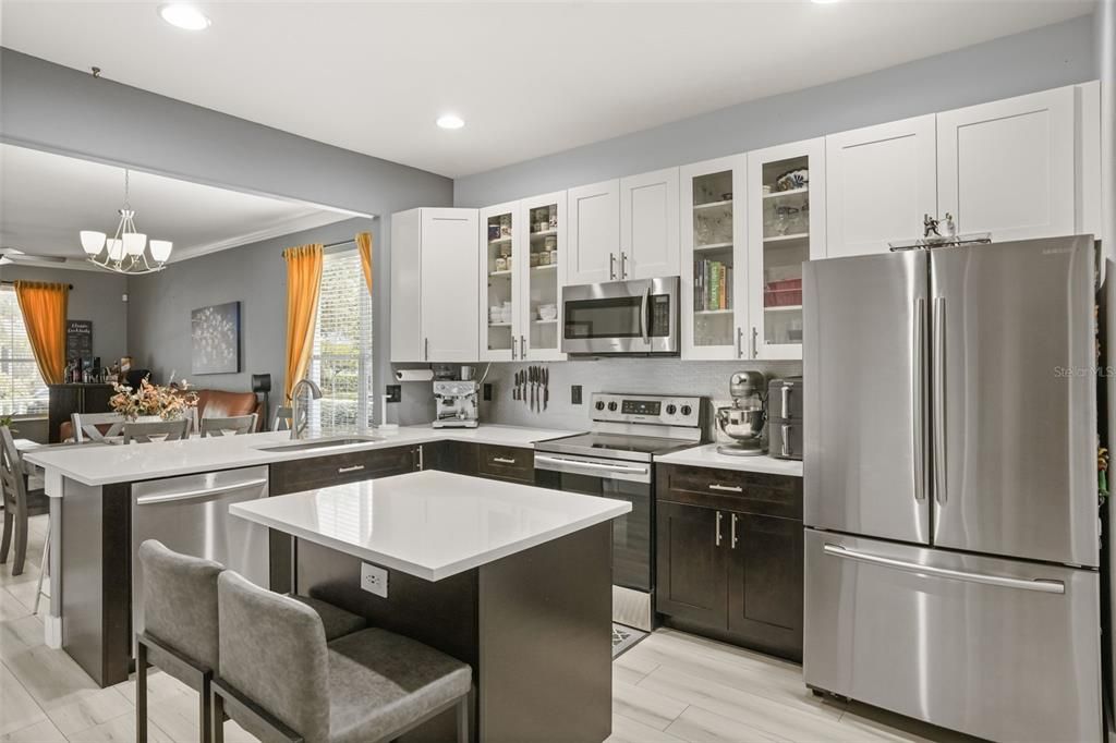En Venta: $359,000 (2 camas, 2 baños, 1155 Pies cuadrados)