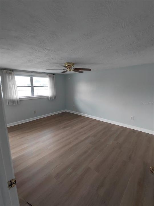 В аренду: $2,200 (2 спален, 2 ванн, 1664 Квадратных фут)